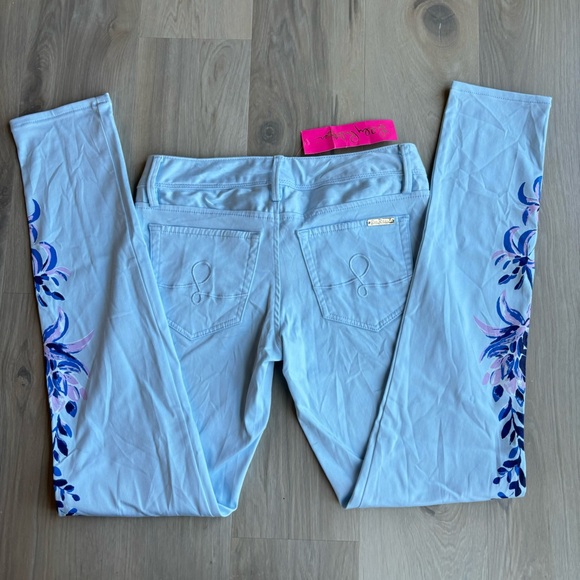 NWT!! Lilly Pulitzer Floral Printed worth skinny jean in Crew Blue - Picture 3 of 8